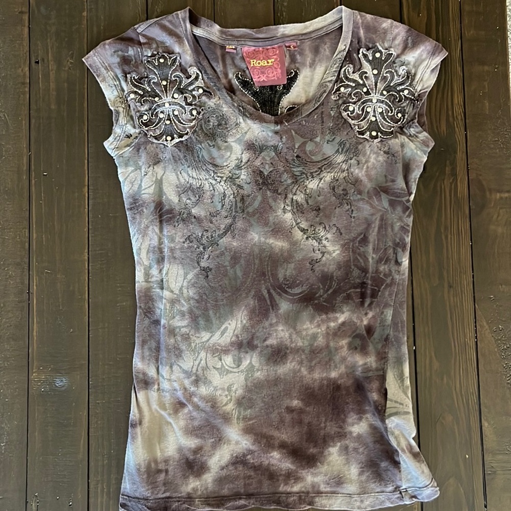 Roar t-shirt